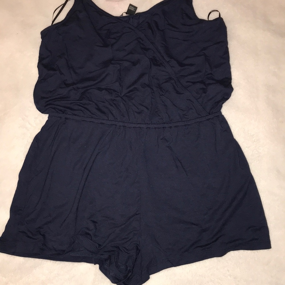 Romper - Picture 4 of 4